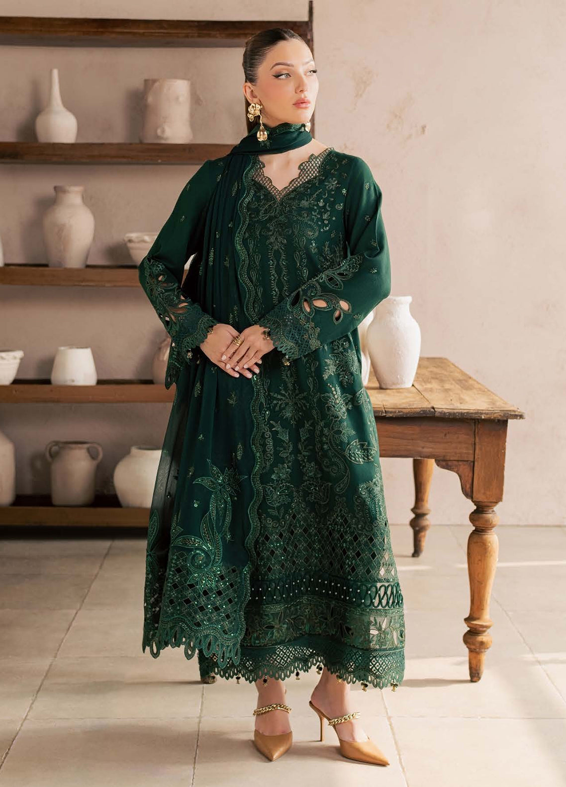 Nureh Exclusive Embroidered Karandi 3 Piece Unstitched Suit NU26EEK D-NEK-271
