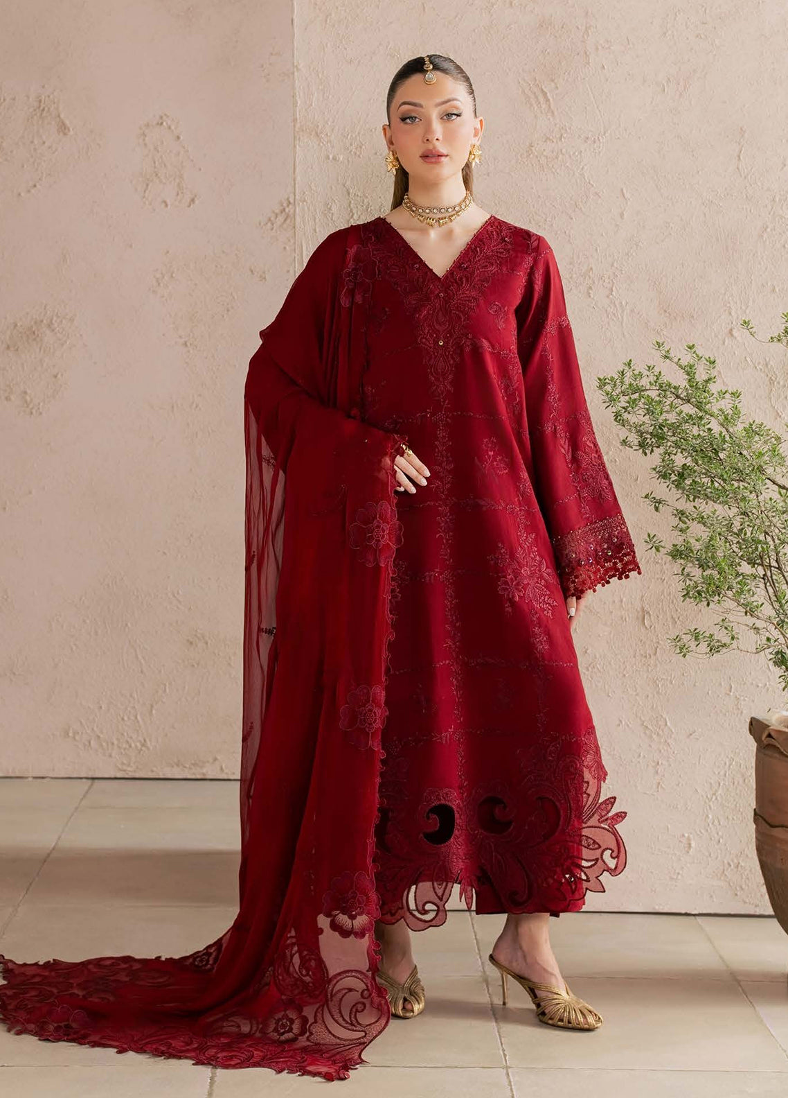 Nureh Exclusive Embroidered Karandi 3 Piece Unstitched Suit NU26EEK D-NEK-274