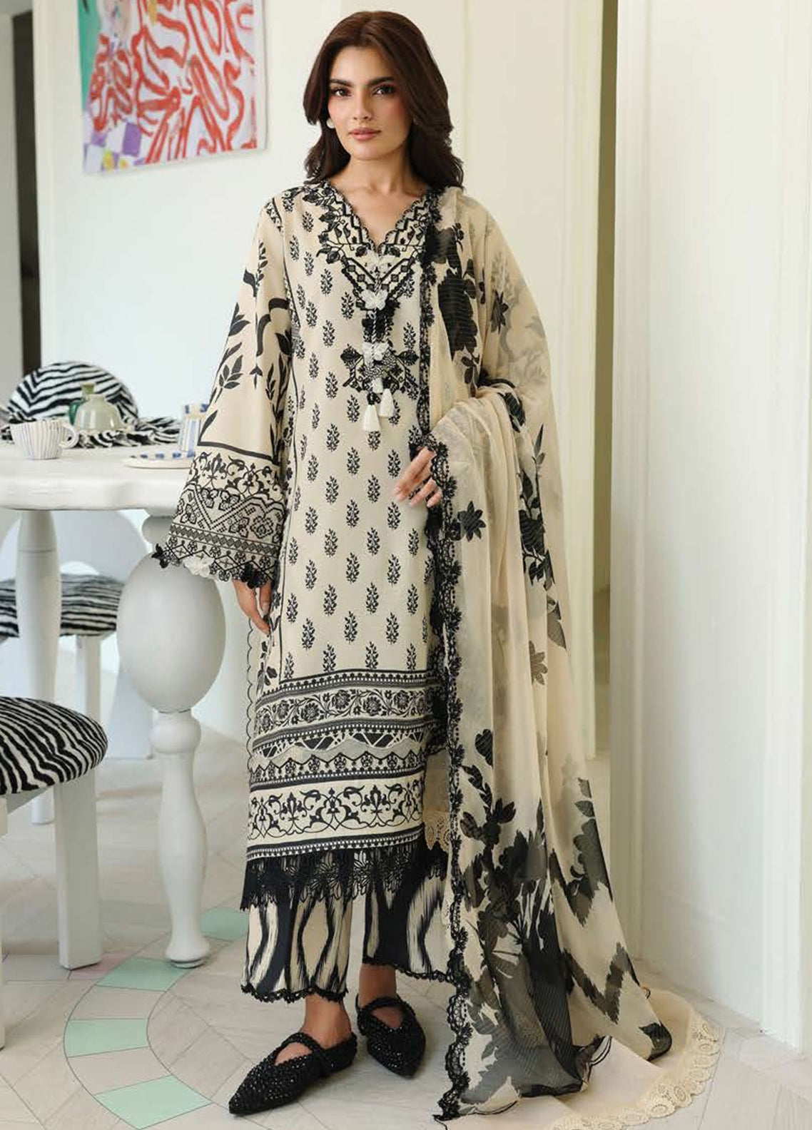 Petals In Print By Roheenaz Embroidered Lawn 3 Piece Unstitched Suit RNZ26PP D-03 WILLOW FLEUR
