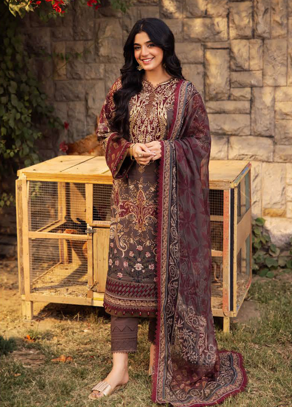 Prints by Asim Jofa Embroidered Lawn Suits Unstitched 3 Piece - AJ25PL4 AJUBJ-01