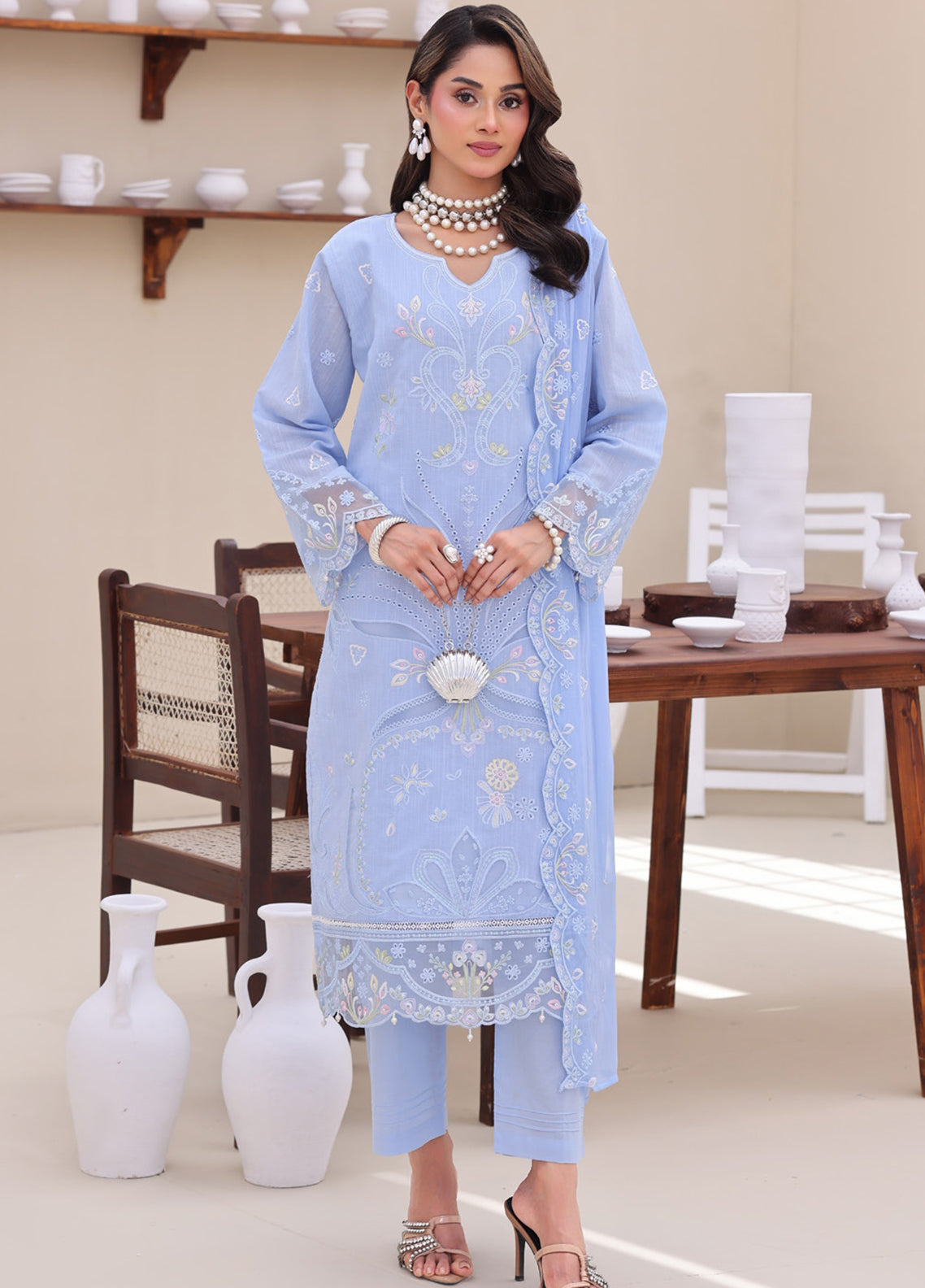 Queen Of Hearts By Schick Embroidered Lawn 3 Piece Unstitched Suit SDH26QOH D-01