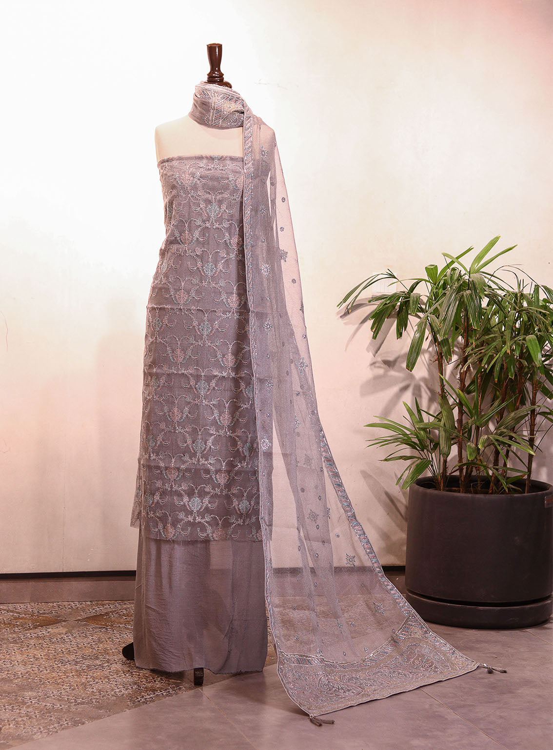Royal Fashion Embroidered Net Suits Unstitched 2 Piece - RF25EE ET2531