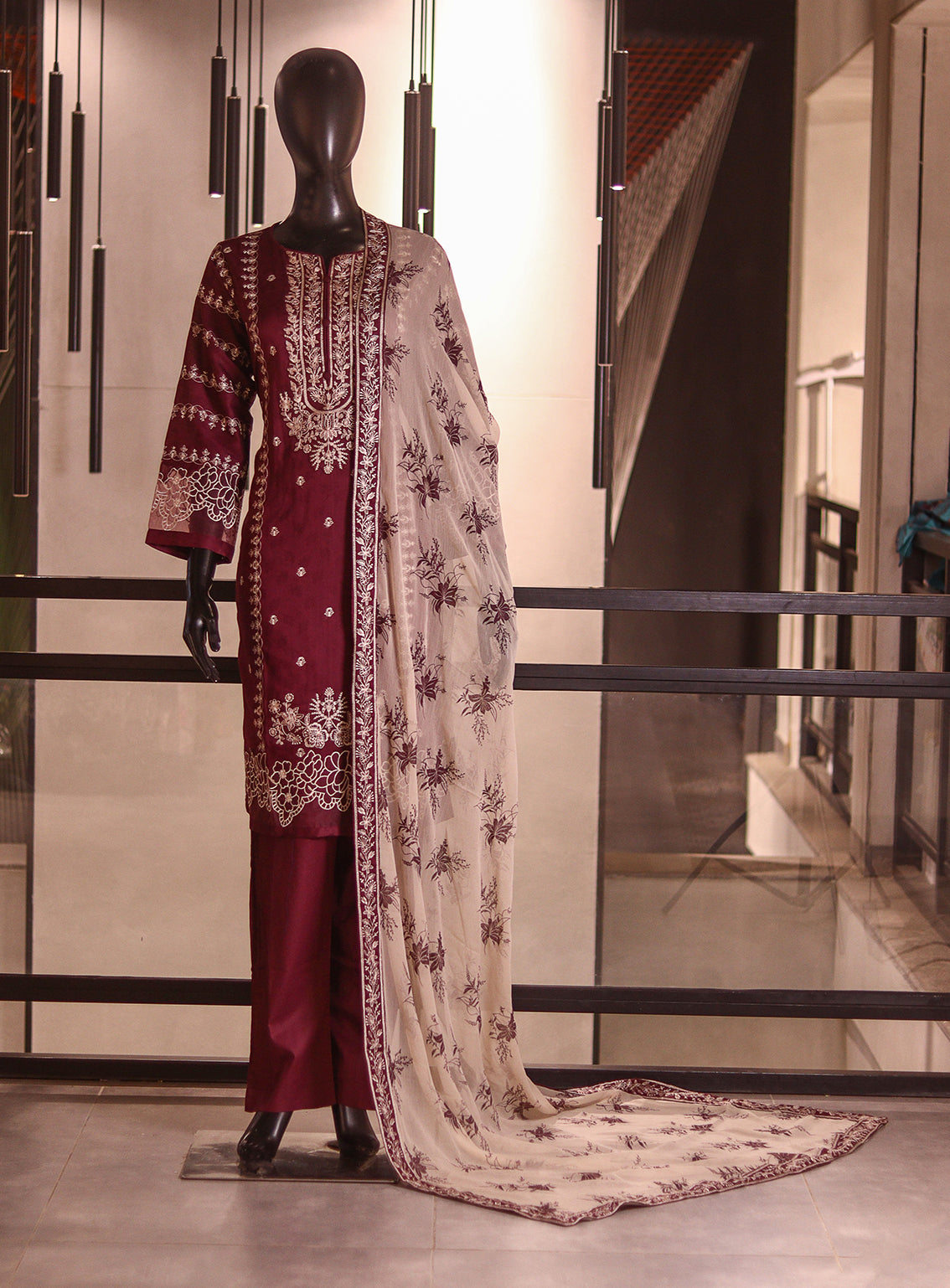 Royal Fashion Embroidered Lawn 3 Piece Stitched Suit RF26EP D-SNSC-AR435-PL