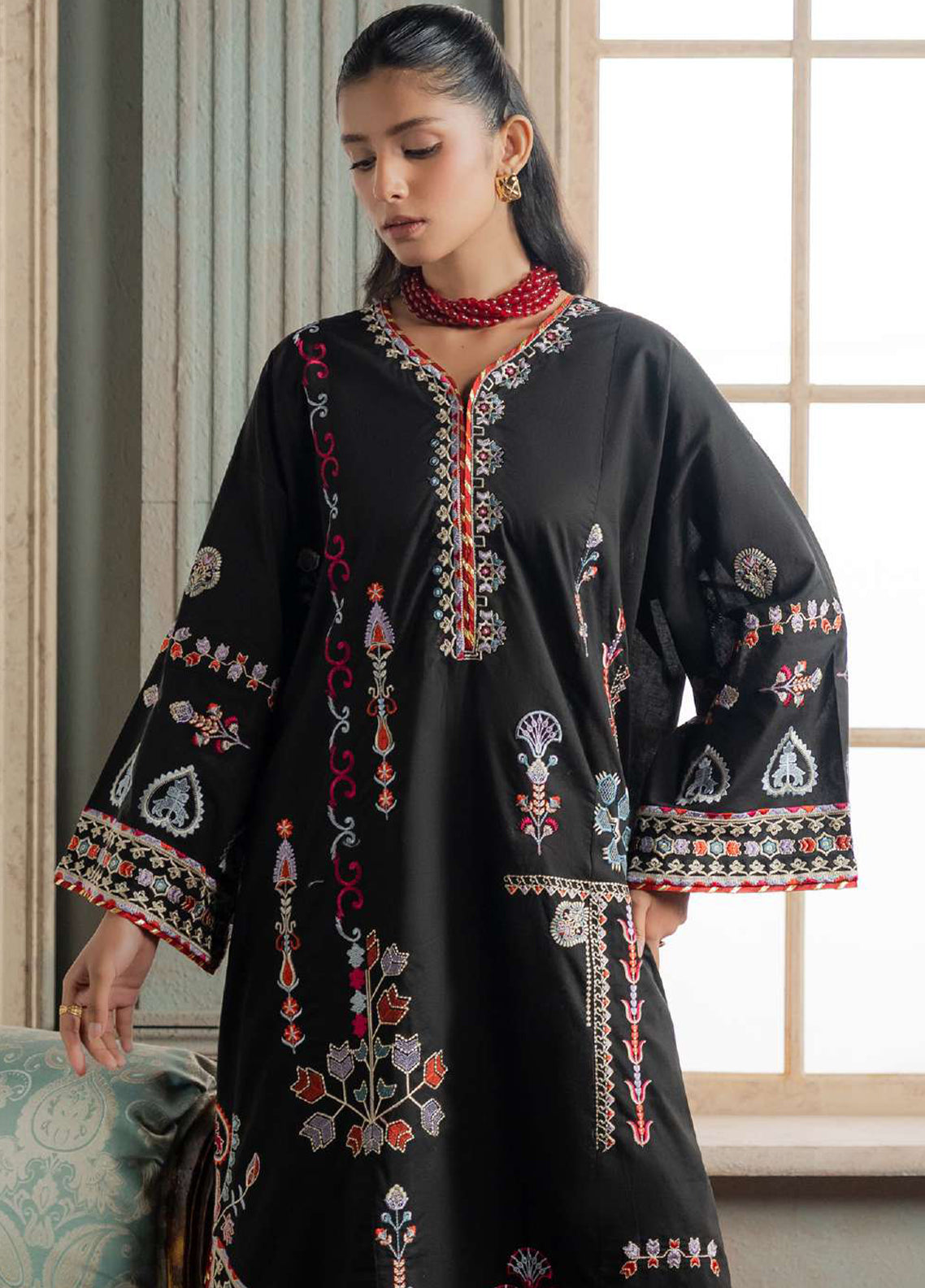 Signature By Zellbury Embroidered Lawn 2 Piece Unstitched Shirt Trouser WUS26E21187