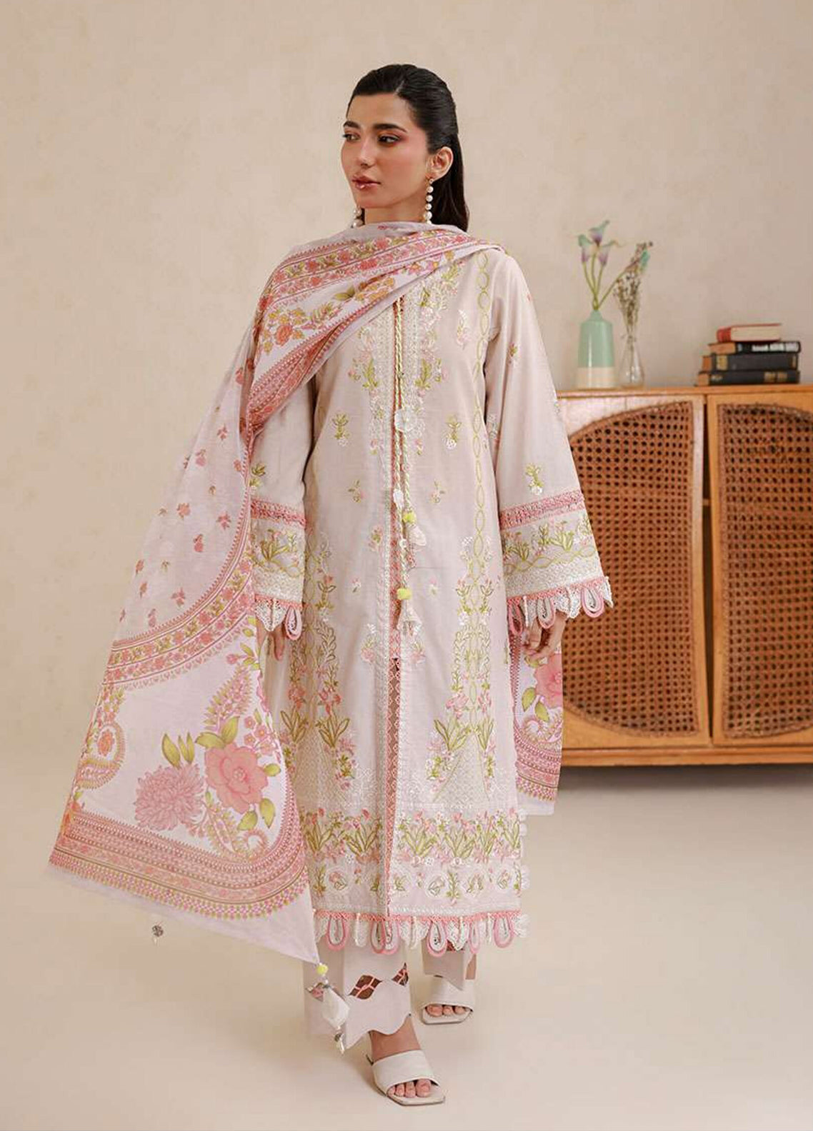 Signature By Zellbury Embroidered Lawn 3 Piece Unstitched Suit WUS26E30659