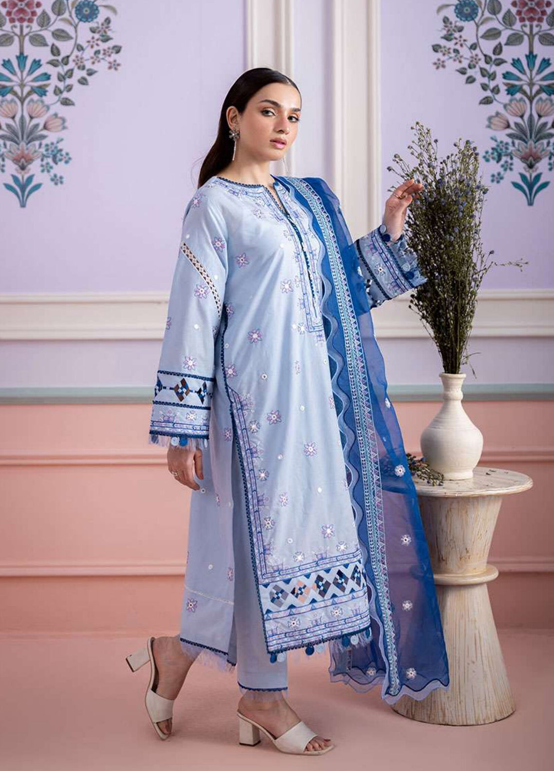 Signature By Zellbury Embroidered Lawn 3 Piece Unstitched Suit WUS26E30618