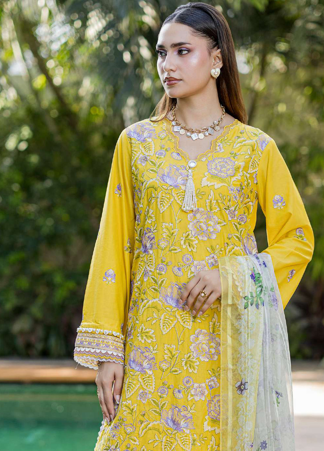 Signature By Zellbury Embroidered Lawn 3 Piece Unstitched Suit WUS26E34088