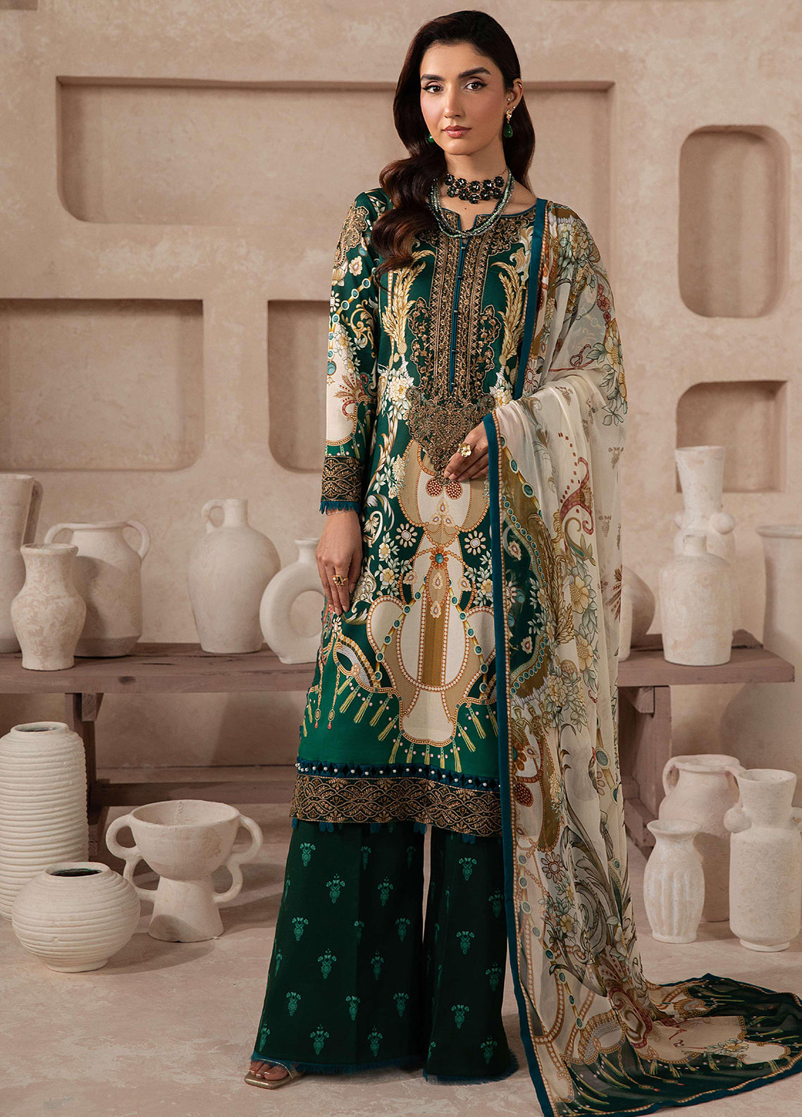 Syra By Gulaal Embroidered Lawn 3 Piece Unstitched Suit GL26SLV2 D-03 VANTAE
