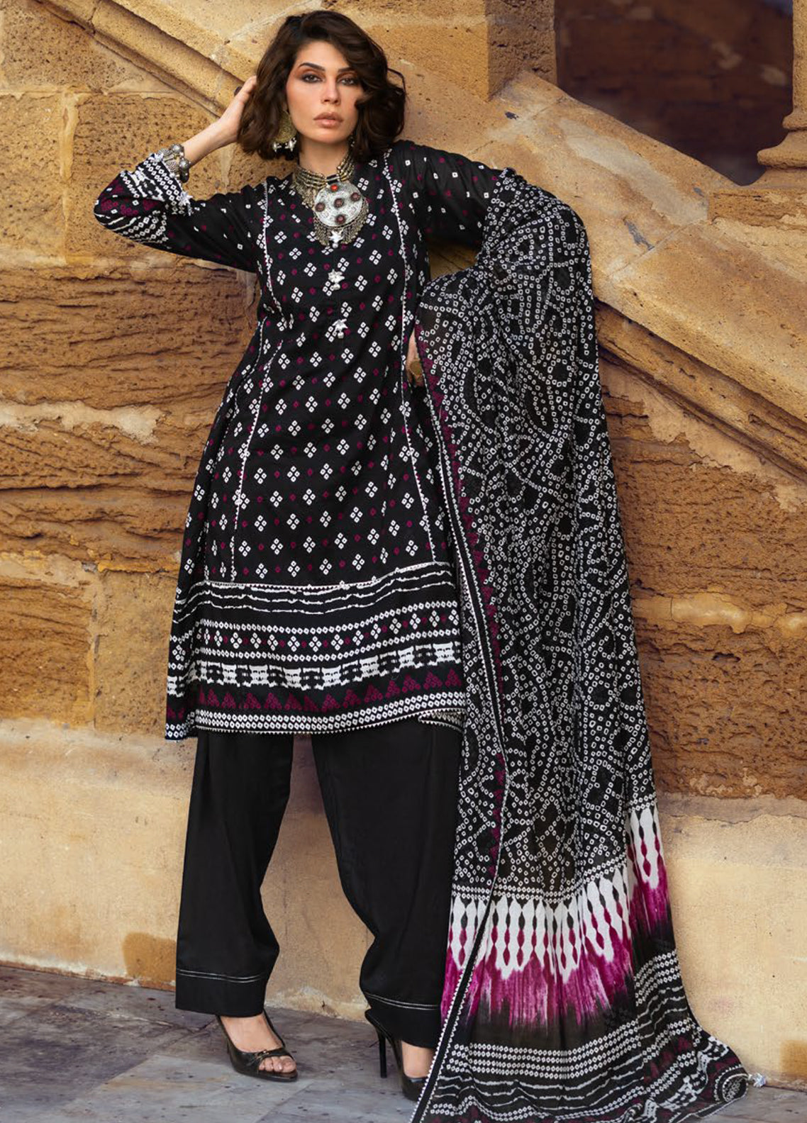 The Chunri Story By Gul Ahmed Printed Lawn 3 Piece Unstitched Suit GA26TCS D-CL-52175 A