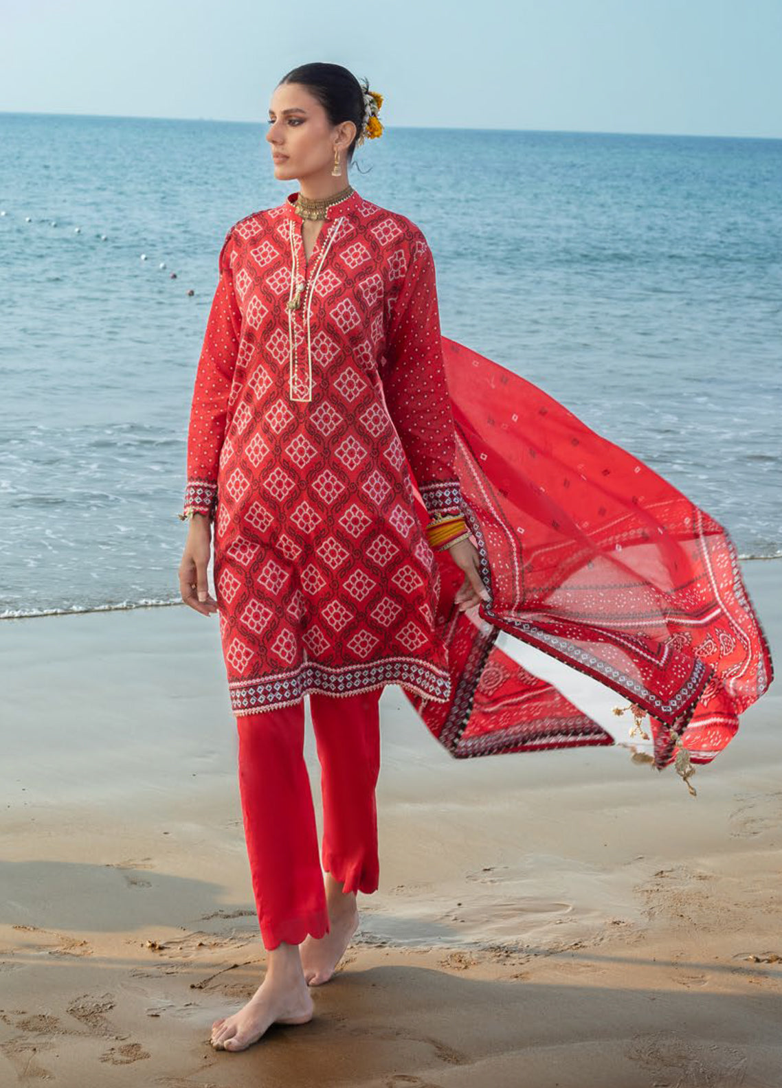 The Chunri Story By Gul Ahmed Printed Lawn 3 Piece Unstitched Suit GA26TCS D-CL-62032 B