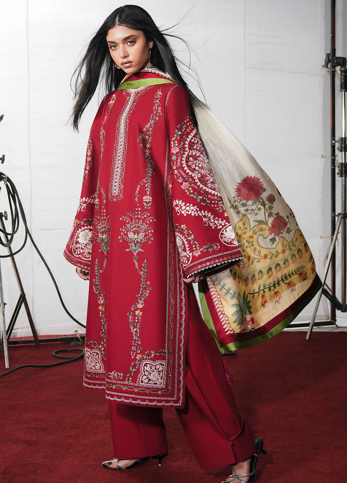 The Reserved View By Jugnu Embroidered Cotton 3 Piece Unstitched Suit JL26TRVE1 D-DIRYAZ