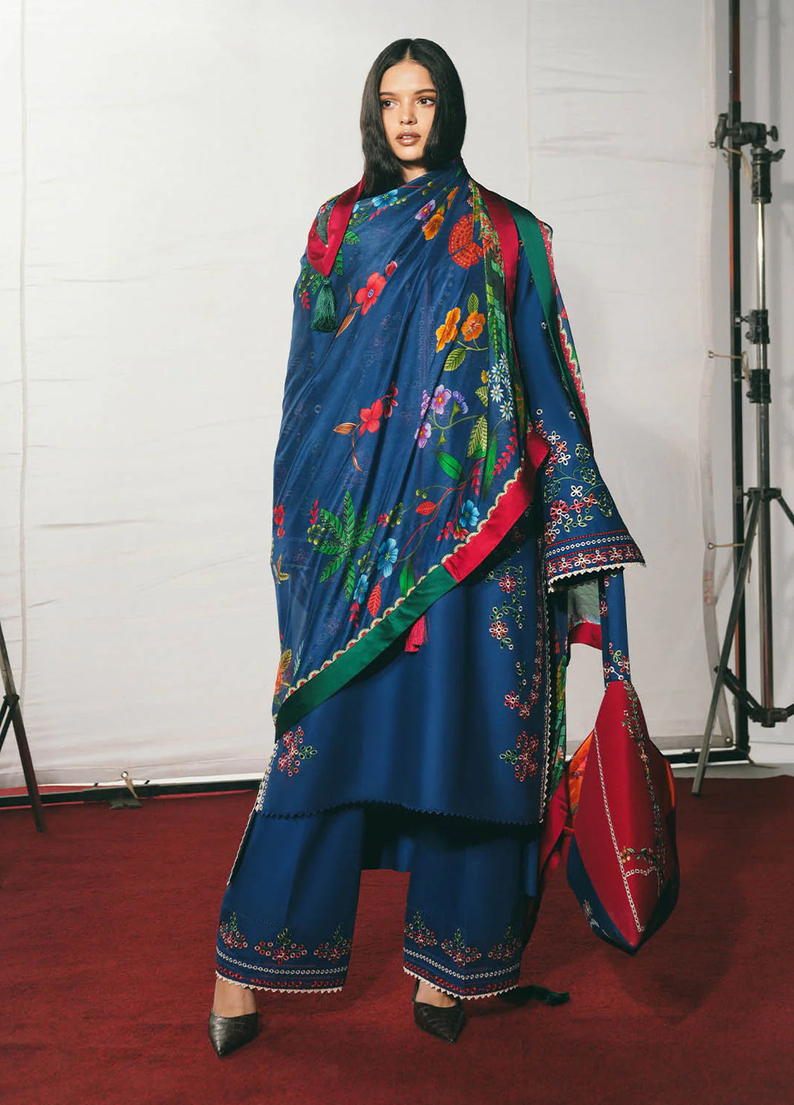 The Reserved View By Jugnu Embroidered Cotton 3 Piece Unstitched Suit JL26TRVE1 D-PEROZ