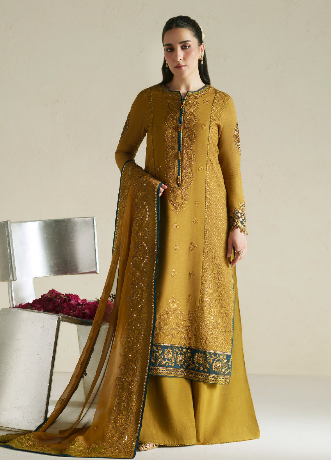 Vera Embroidered Raw Silk 3 Piece Unstitched Suit VR26RSE D-08 KUNDAN