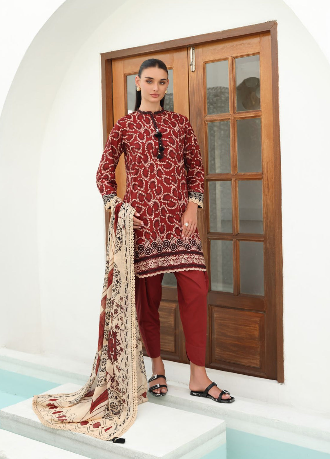 Verao By Gul Ahmed Embroidered Lawn 3 Piece Unstitched Suit GA26VTSOS D-SD-62071