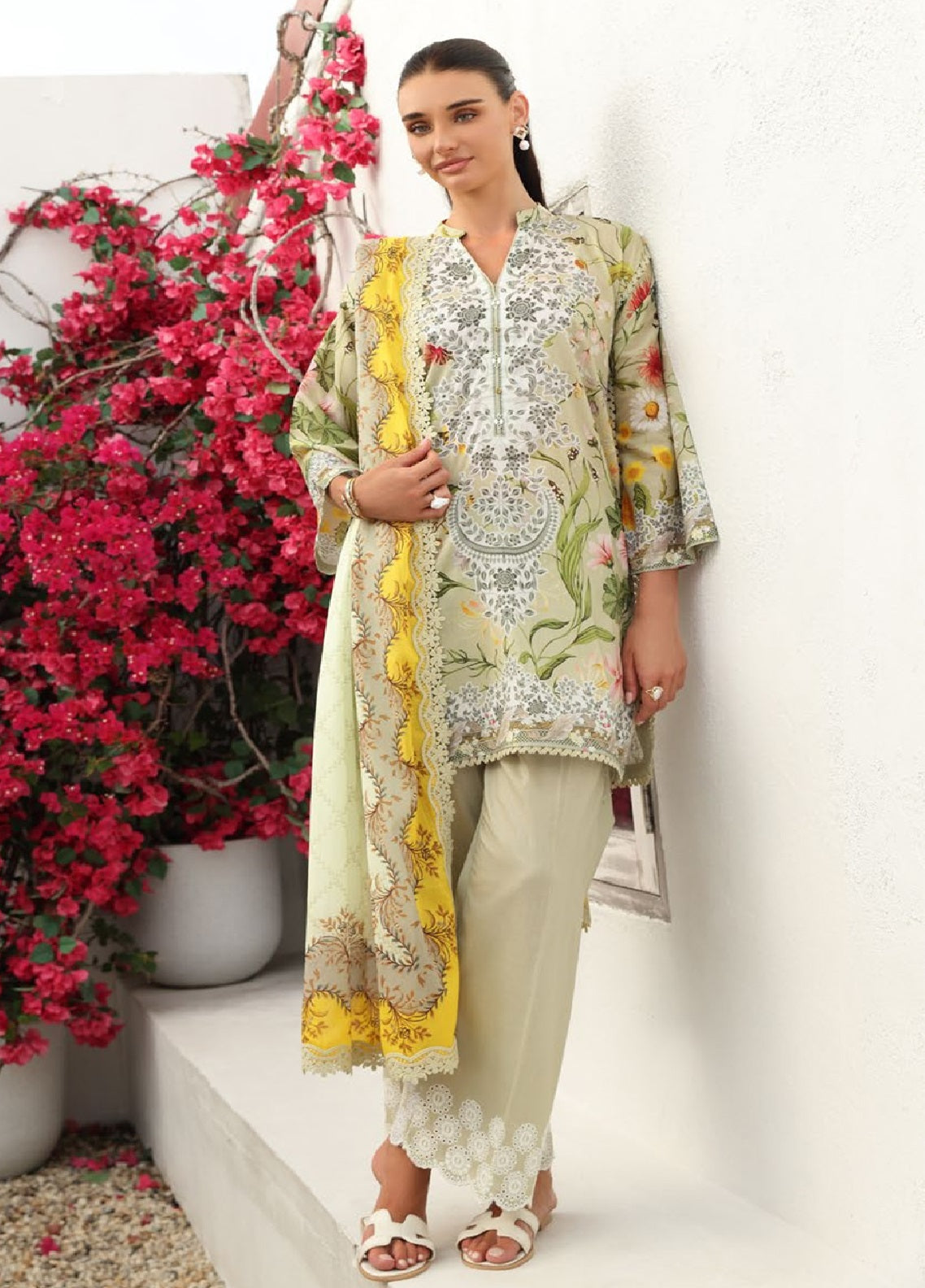 Verao By Gul Ahmed Embroidered Lawn 3 Piece Unstitched Suit GA26VTSOS D-SD-62074