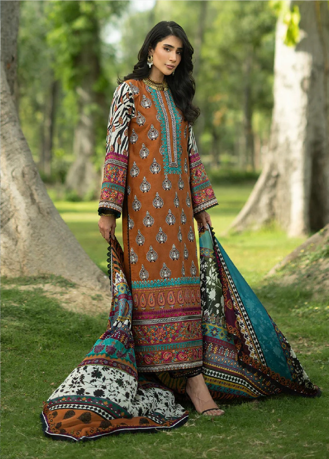 Zainab Chottani Luxury Embroidered Lawn 3 Piece Unstitched Suit ZC26LL D-11 ERIN