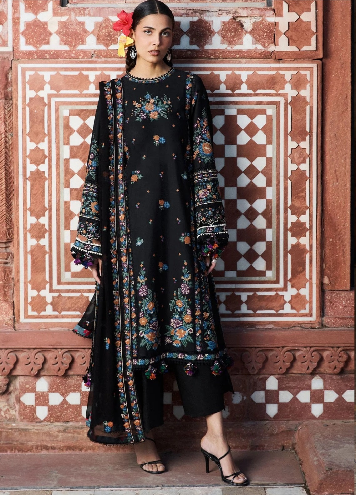 Zan By Hussain Rehar Embroidered Lawn 3 Piece Unstitched Suit HR26ZSS D-ASWA