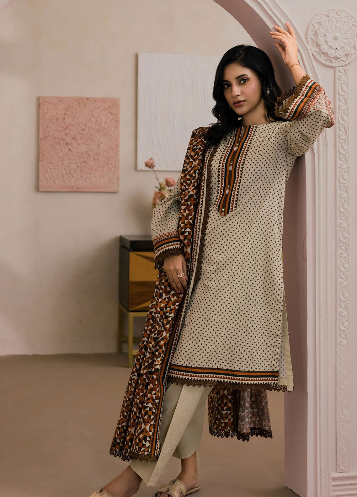 Zellbury Embroidered Lawn 2 Piece Unstitched Shirt Dupatta WUS26E20669