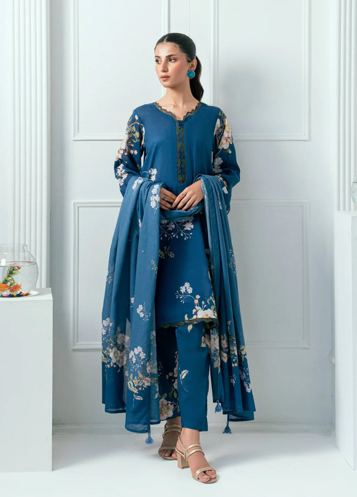 Amal By Minha Luxury Printed Lawn 3 Piece Unstitched Suit AM25MLL AM-07