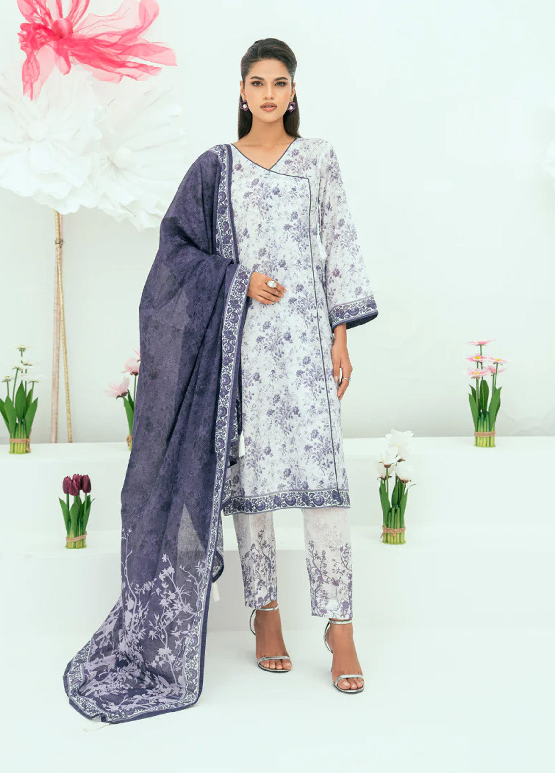 Amal By Minha Luxury Printed Lawn 3 Piece Unstitched Suit AM25MLL AM-17
