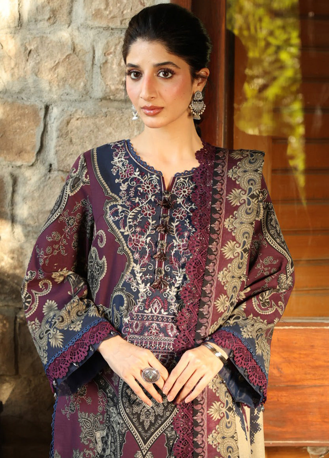 Asim Jofa Embroidered Khaddar Winter 3 Piece Unstitched Suit AJ24UW AJUW-06