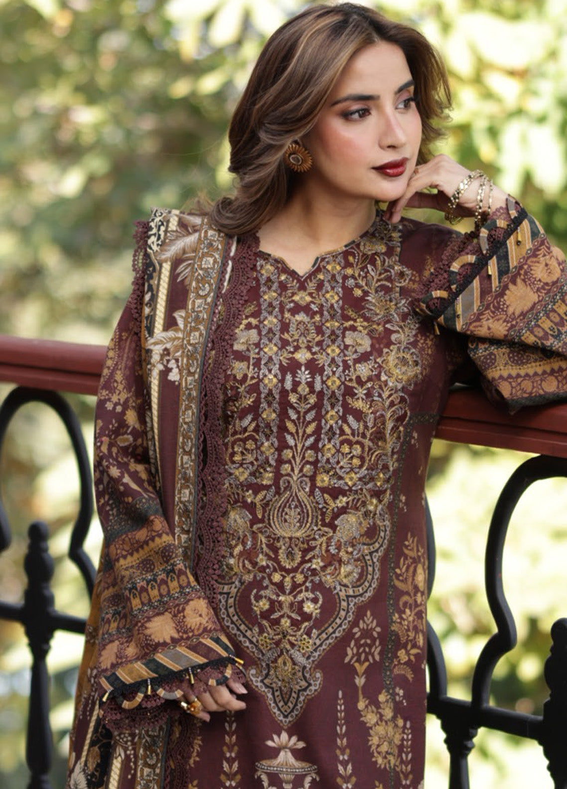 Asim Jofa Embroidered Khaddar Winter 3 Piece Unstitched Suit AJ24UW AJUW-10