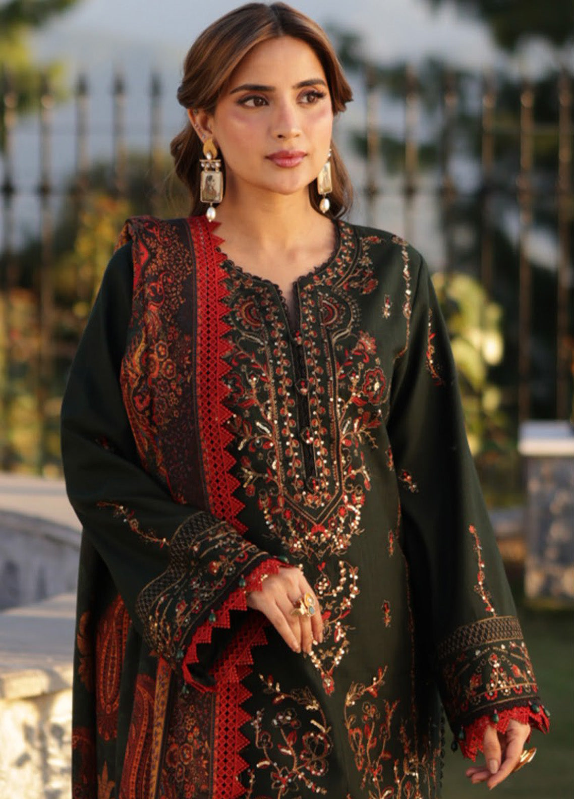 Asim Jofa Embroidered Khaddar Winter 3 Piece Unstitched Suit AJ24UW AJUW-11