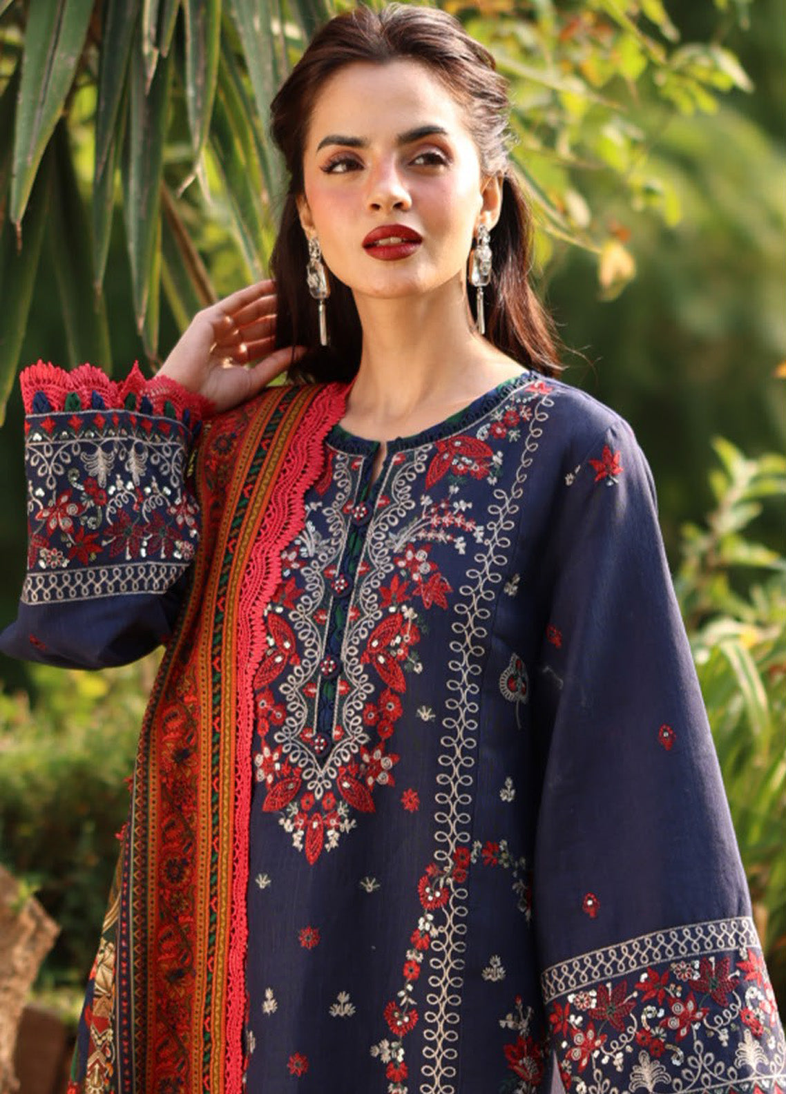 Asim Jofa Embroidered Khaddar Winter 3 Piece Unstitched Suit AJ24UW AJUW-14