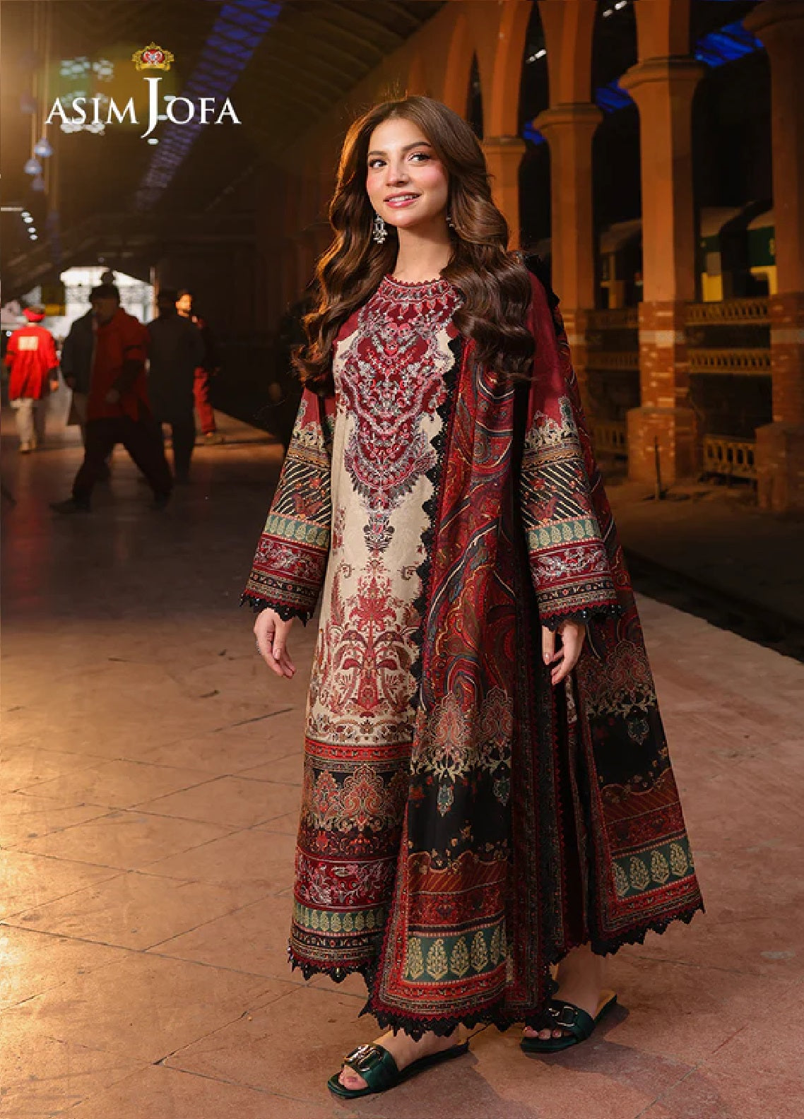 Asim Jofa Embroidered Lawn 3 Piece Unstitched Suit AJ25EL AJUBF-39
