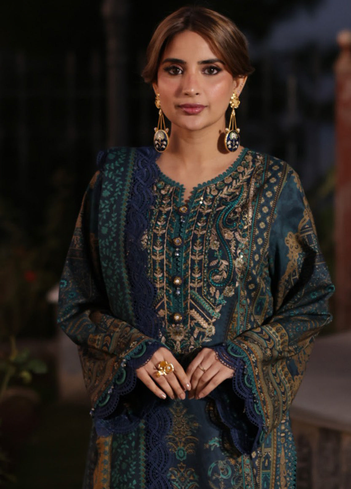 Asim Jofa Embroidered Viscose Winter 3 Piece Unstitched Suit AJ24UW AJUW-20