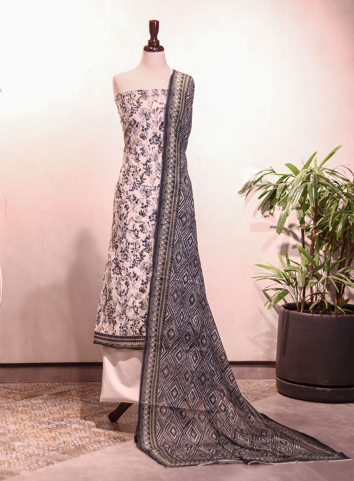 Bin Saeed Digital Printed Cotton 3 Piece Unstitched Suit BS25DPC D-061