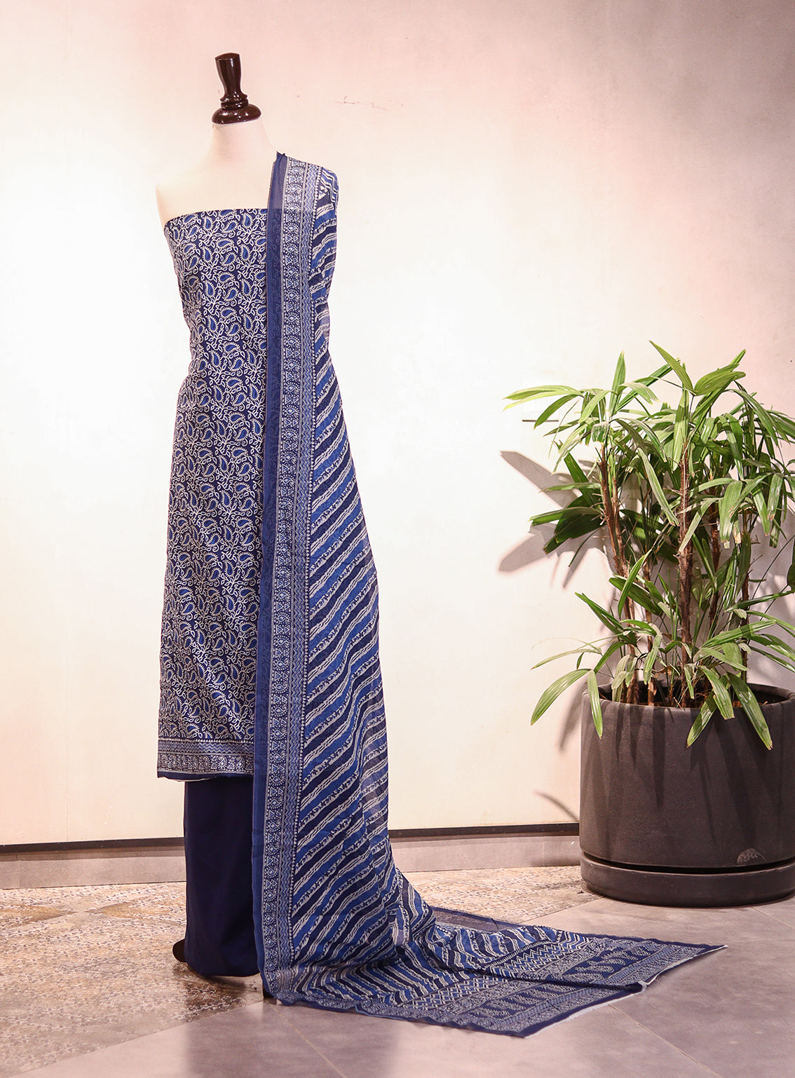 Bin Saeed Digital Printed Lawn 3 Piece Unstitched Suit BS26P D-647