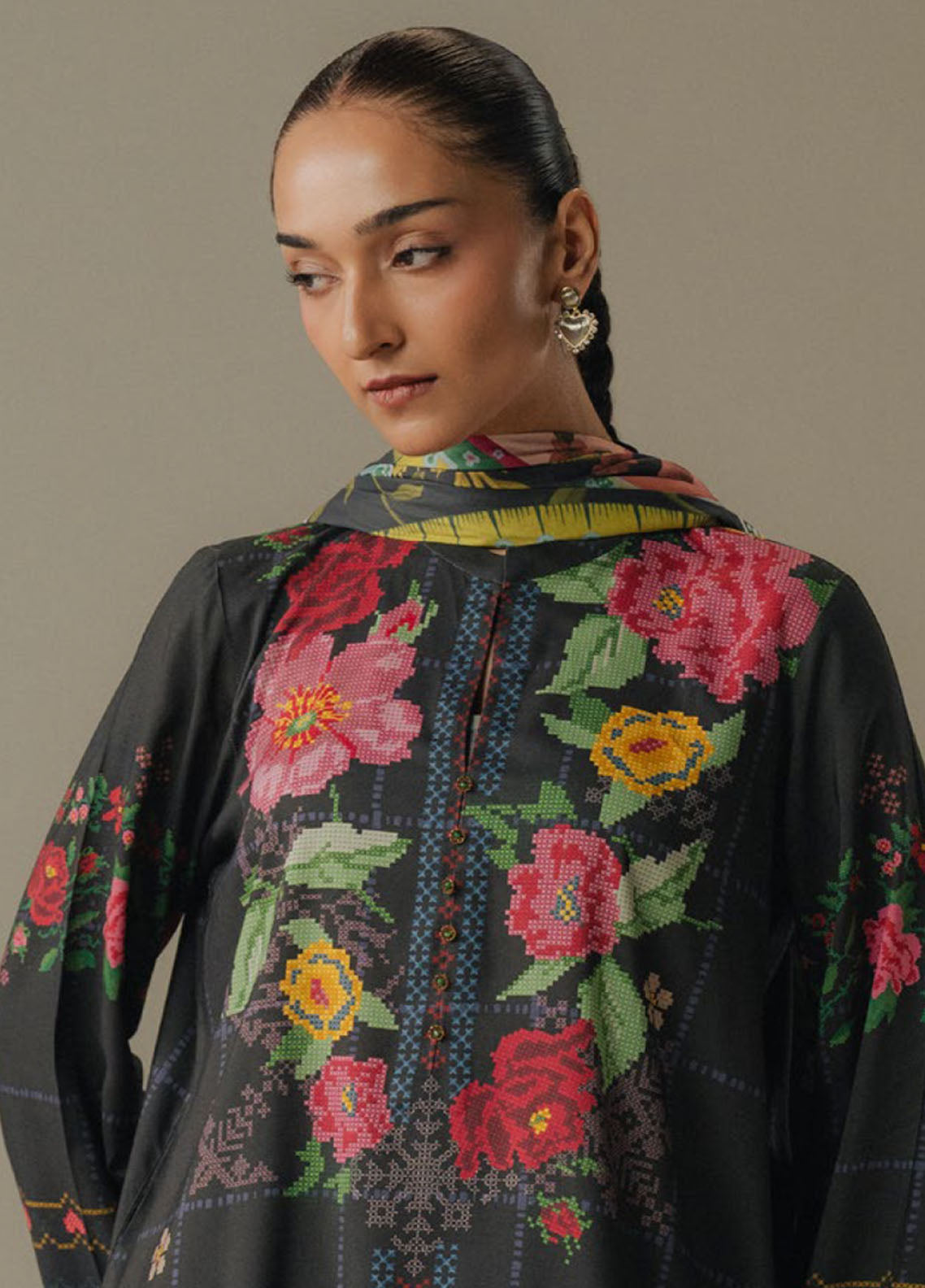 Coco Prints By Zara Shahjahan Printed Linen 3 Piece Unstitched Suit CZS25PD5 D-5A OLIVE HOUR