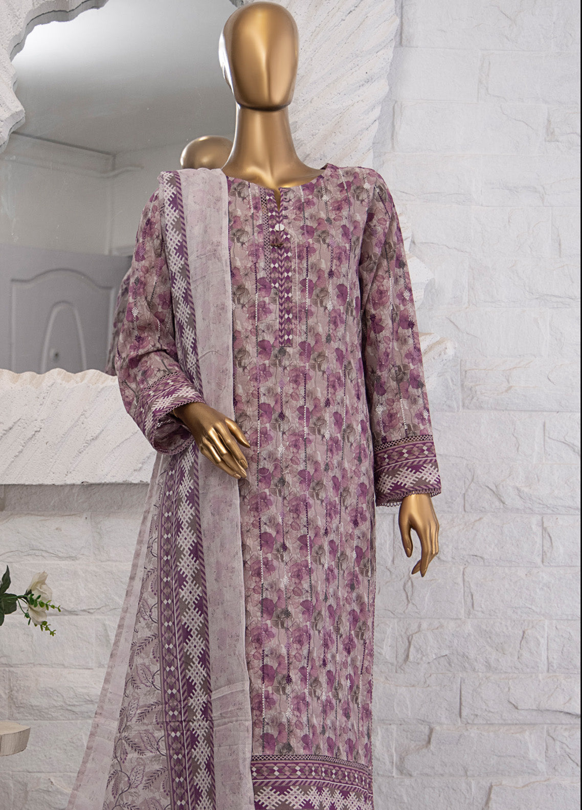Dhagakari By HZ Textile Embroidered Lawn 3 Piece Unstitched Suit HZ25DEV2 DEC-1006
