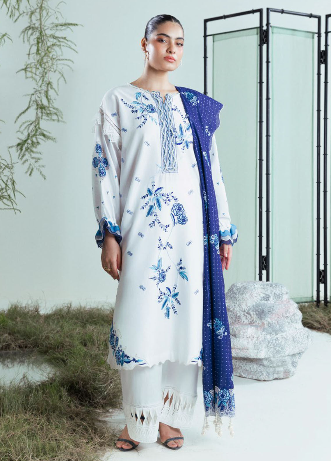 Giardino By Gul Ahmed Luxury Festive Embroidered Lawn 3 Piece Unstitched Suit GA26GLF D-FE-52065