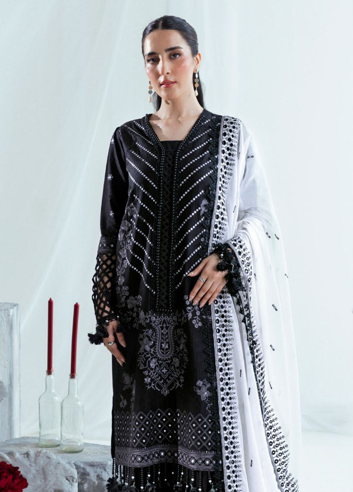 Giardino By Gul Ahmed Luxury Festive Embroidered Lawn 3 Piece Unstitched Suit GA26GLF D-FE-52067