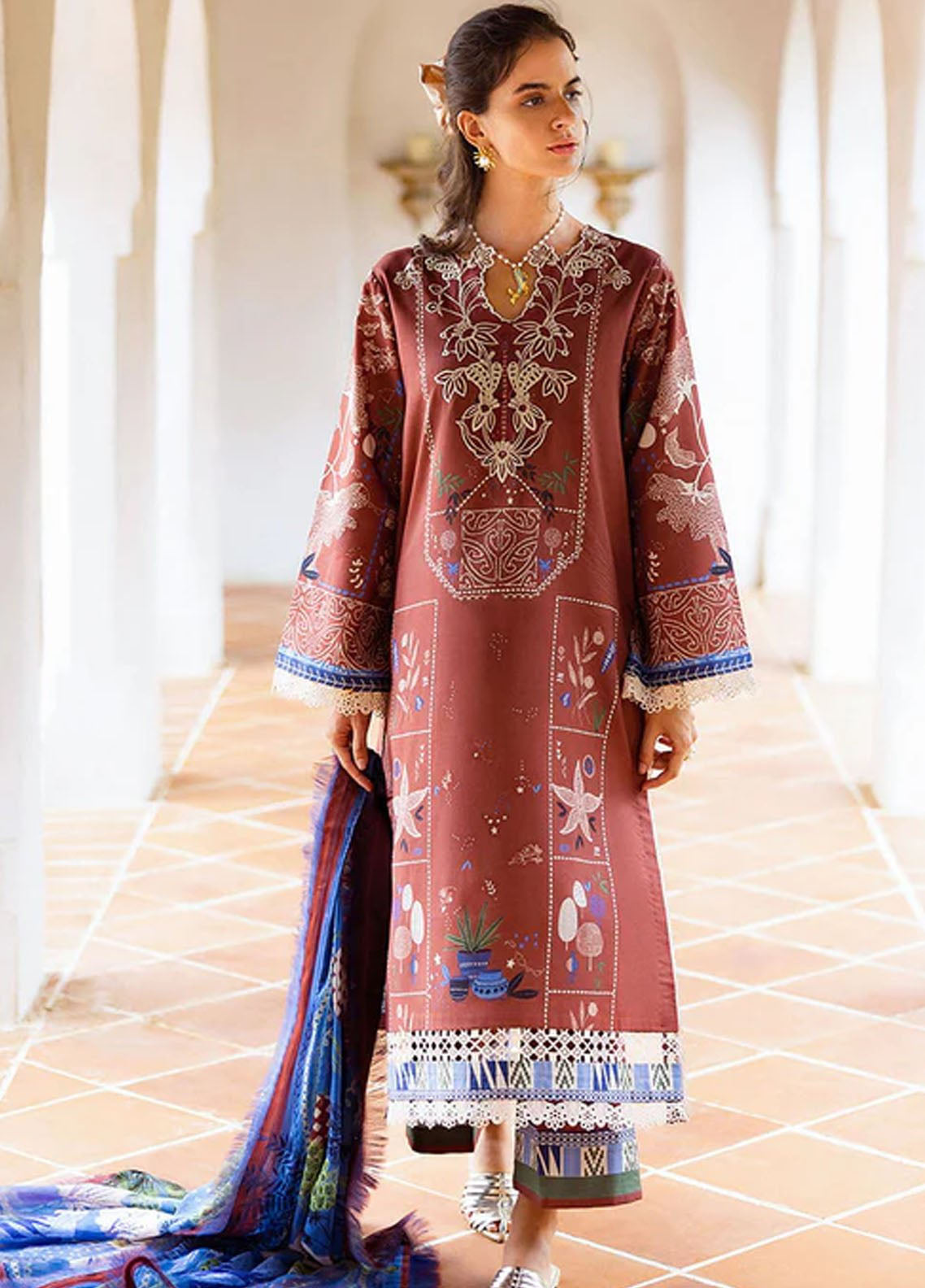 Hemline Mirasol By Mushq Printed Cambric 3 Piece Unstitched Suit MQ25HLMPC D-6B SANTO MIO