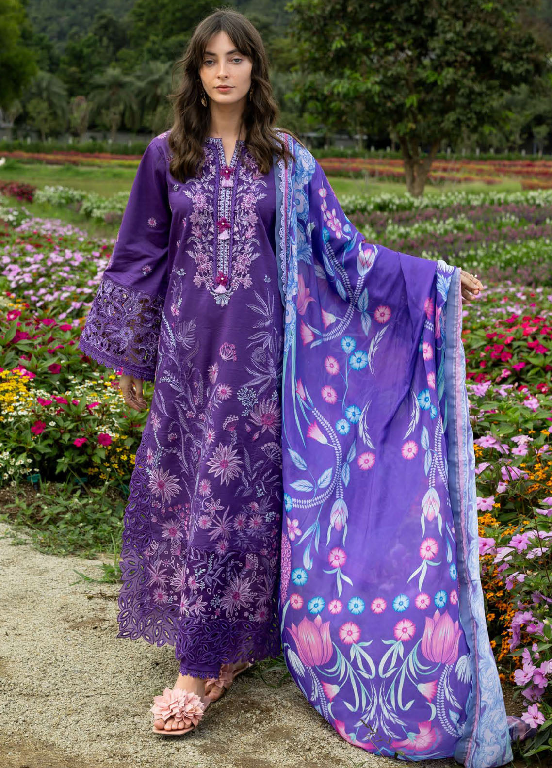 Hemline The Secret Garden By Mushq Embroidered Lawn 3 Piece Unstitched Suit MQ26HLTSG D-12B LILY VEIL