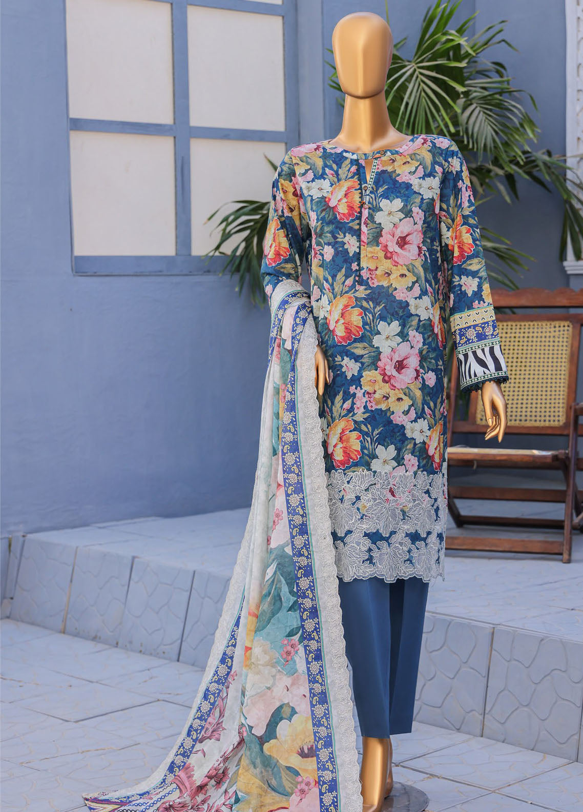 HZ Textiles Premium Embroidered Lawn 3 Piece Unstitched Suit HZ26PECD D-PEC-607