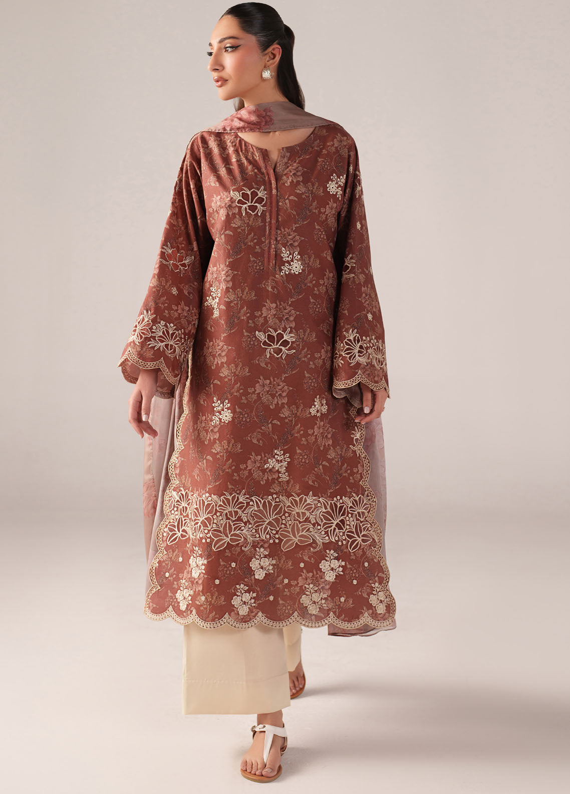 Iznik Embroidered Lawn 3 Piece Unstitched Suit IZ26SS D-SS-02