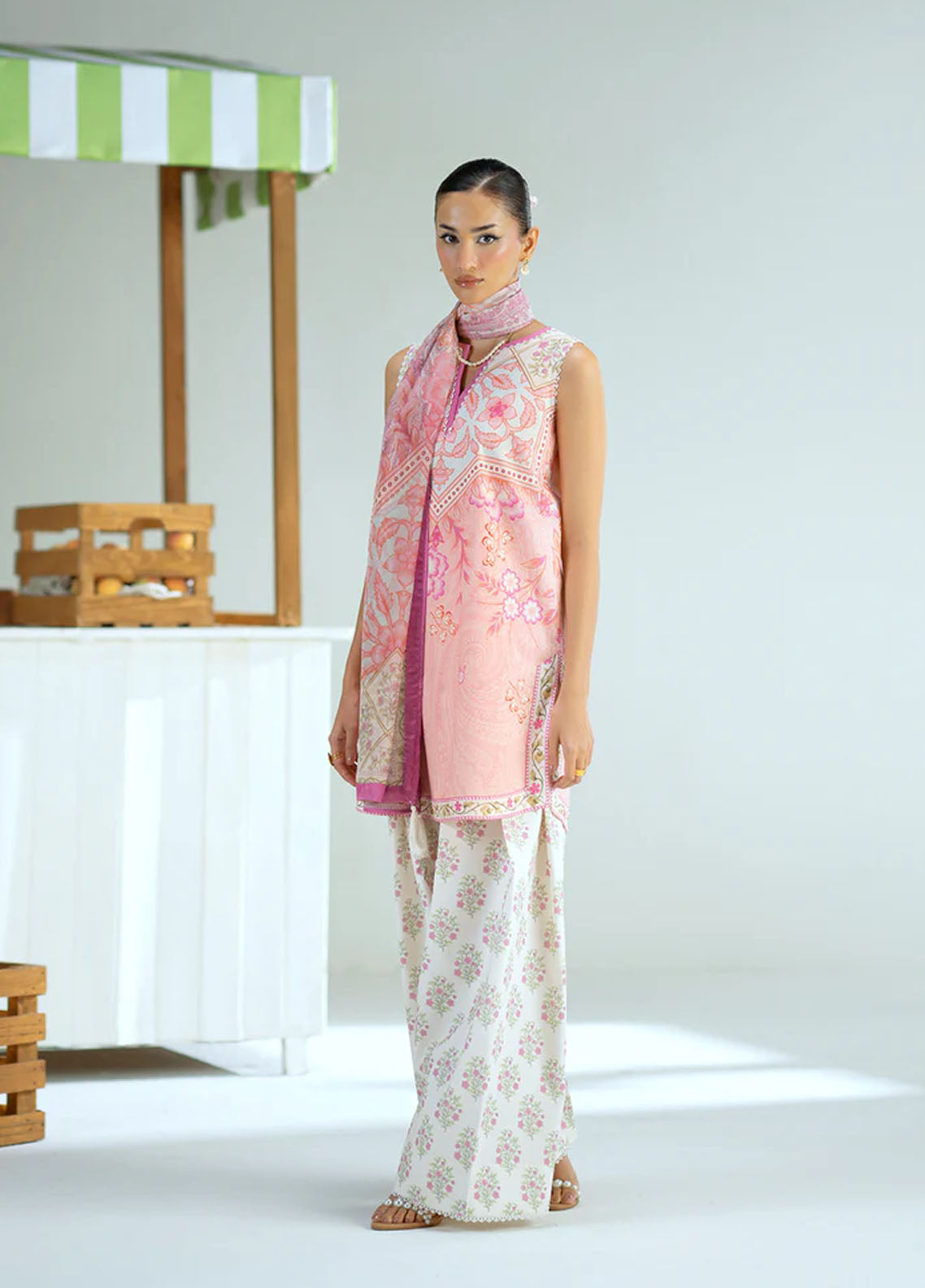Joolie Prints By Saira Rizwan  Printed Cambric 3 Piece Unstitched Suit SR25JP D-10 BRUNCH BABE