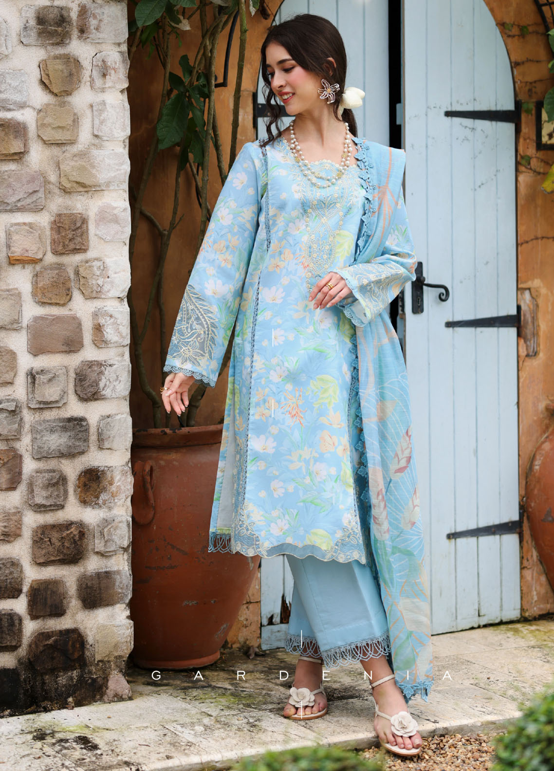 Life Style By Rang Rasiya Embroidered Lawn 3 Piece Unstitched Suit RR26LSS D-07 GARDENIA