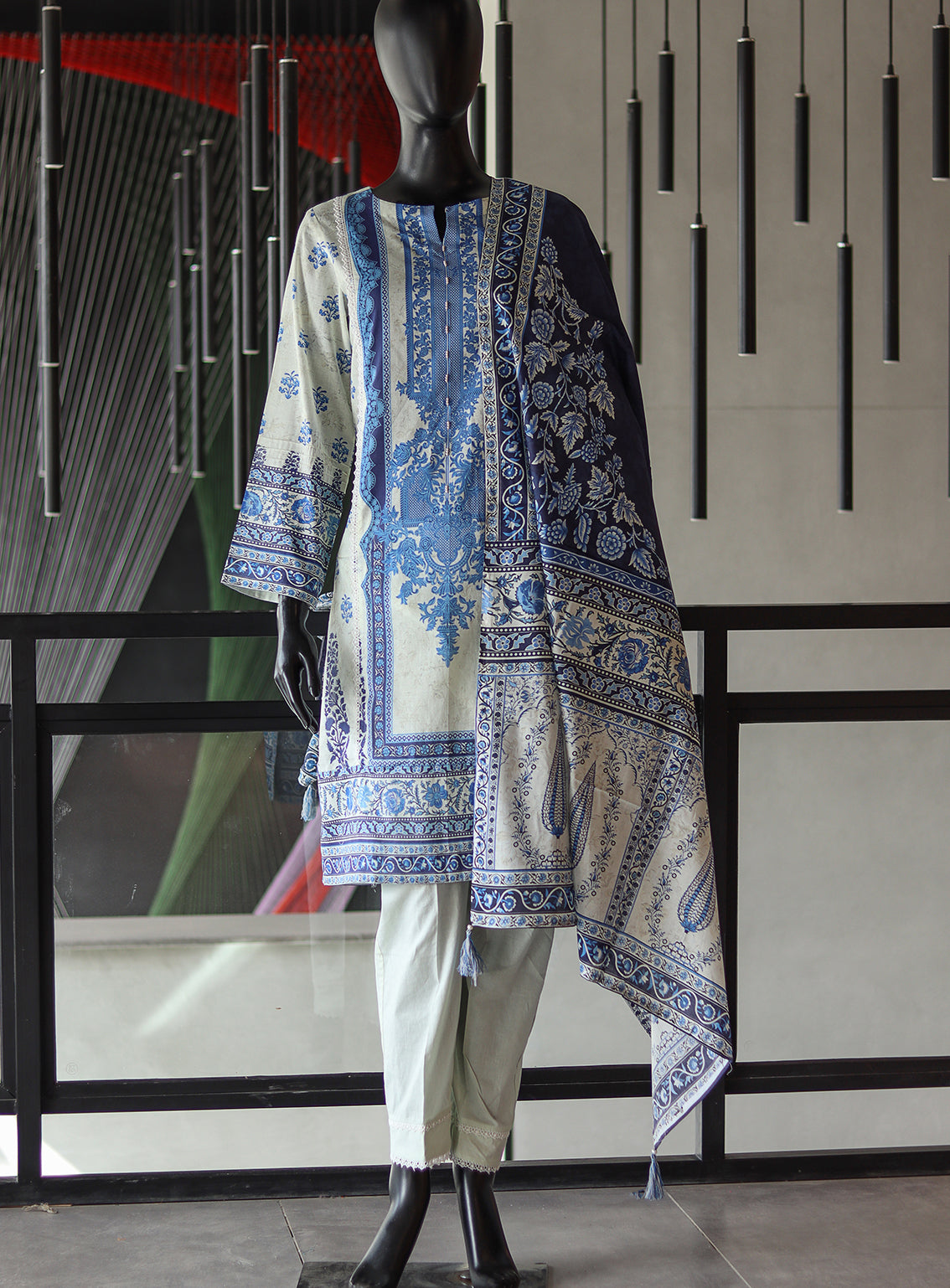 LSM Galleria Zari Printed Lawn 3 Piece Stitched Suit - LSM24G LSM-3536