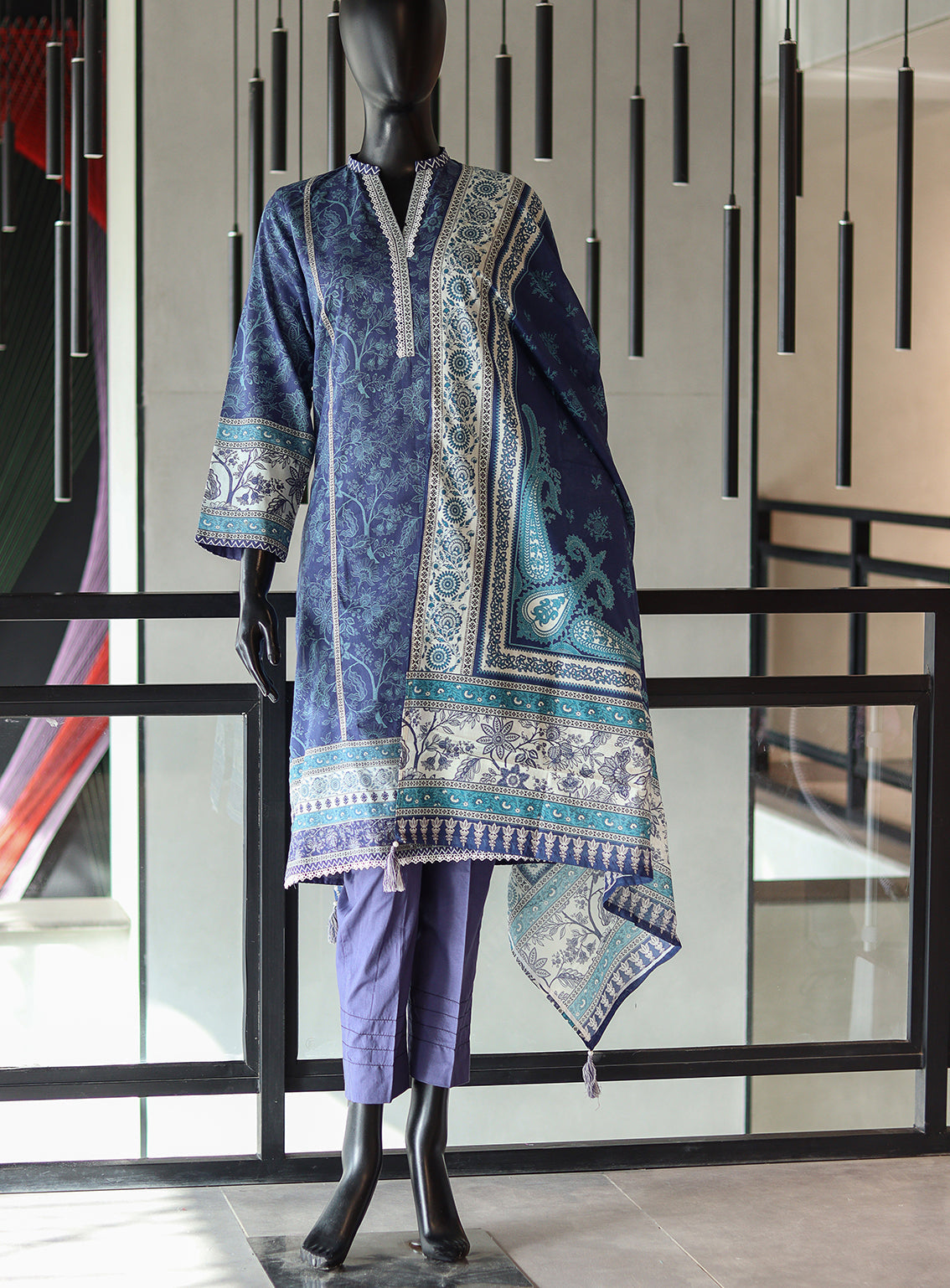 LSM Galleria Zari Printed Lawn 3 Piece Stitched Suit - LSM24G LSM-3541