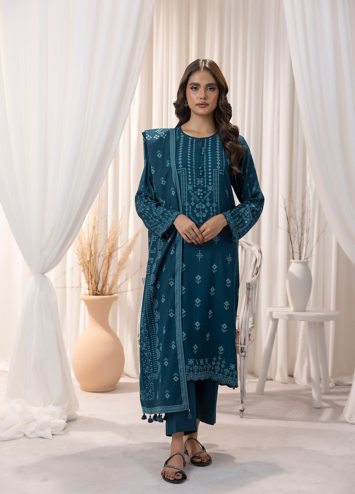 LSM Lakhany Printed Cashmi Vool 3 Piece Unstitched Suit LSM24CV LG-RL-0127-B