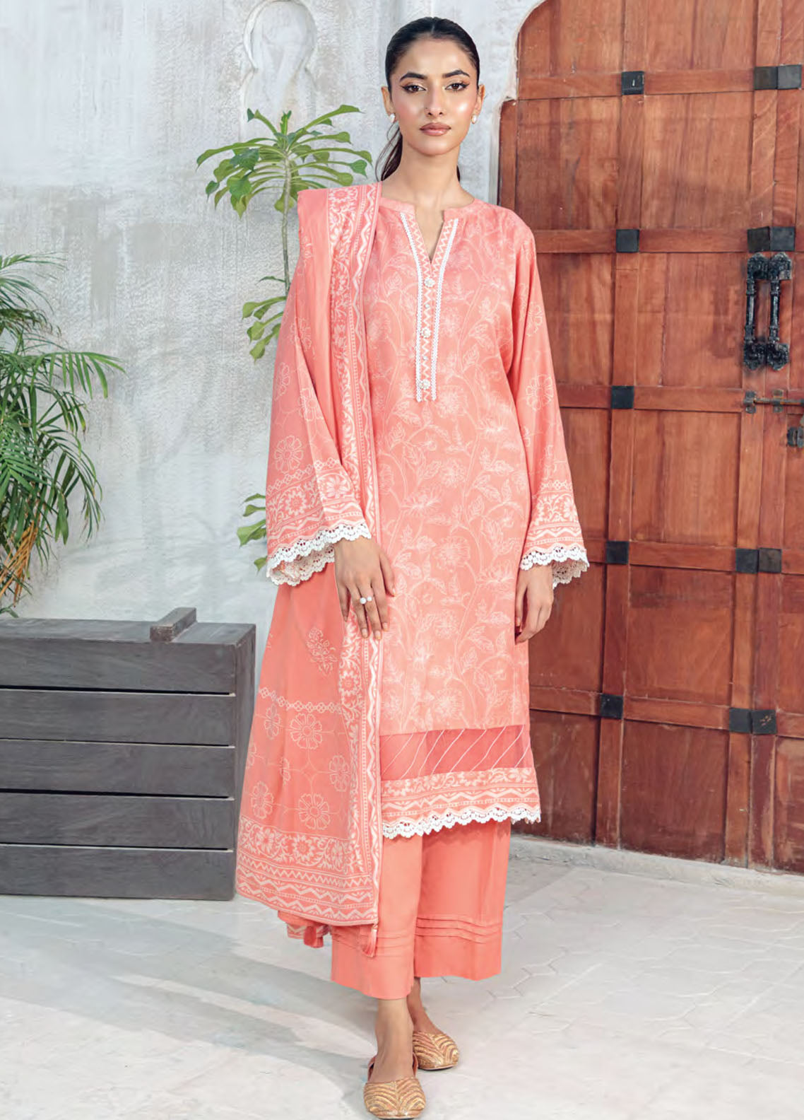 LSM Lakhany Printed Pashmina 3 Piece Unstitched Suit LSM25PP D-LG-IZ-0511-B