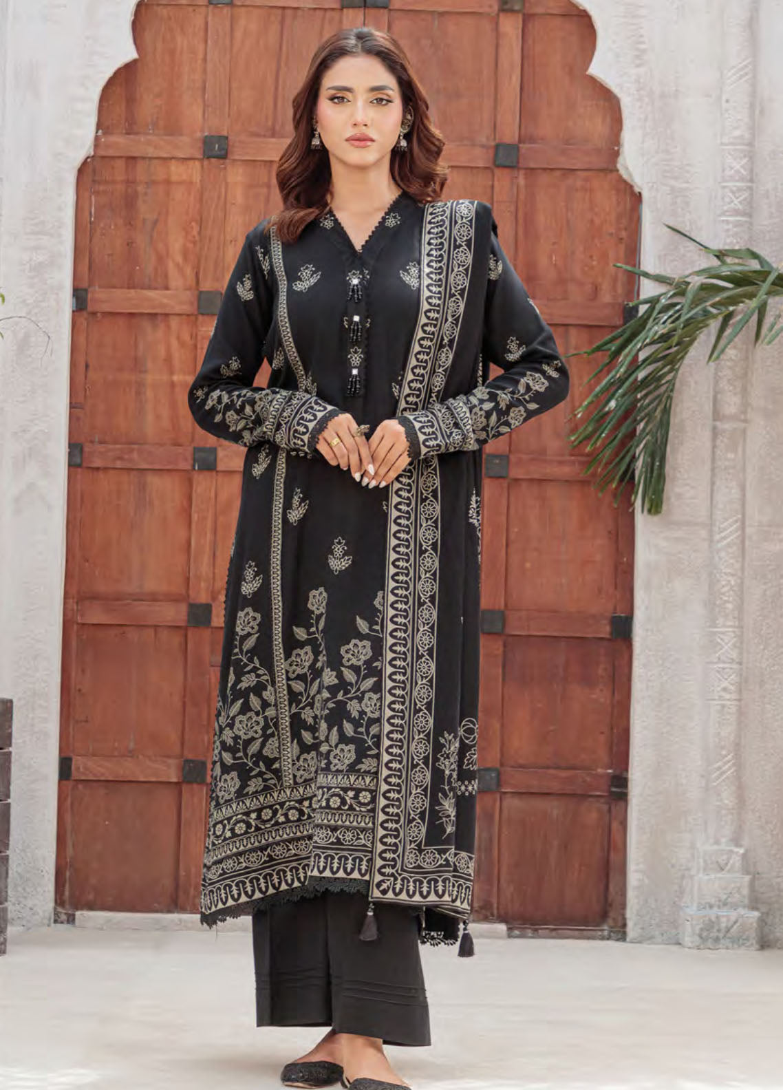 LSM Lakhany Printed Pashmina 3 Piece Unstitched Suit LSM25PP D-LG-SG-0035-C