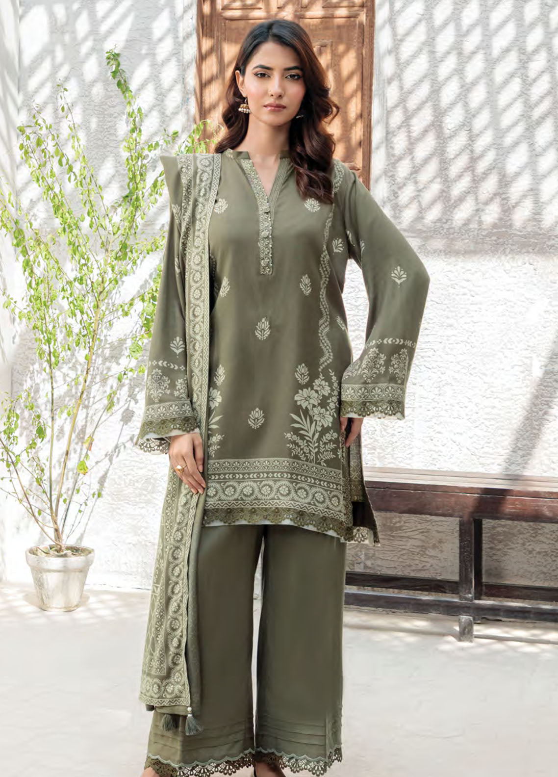 LSM Lakhany Printed Pashmina 3 Piece Unstitched Suit LSM25PP D-LG-SG-0039-A