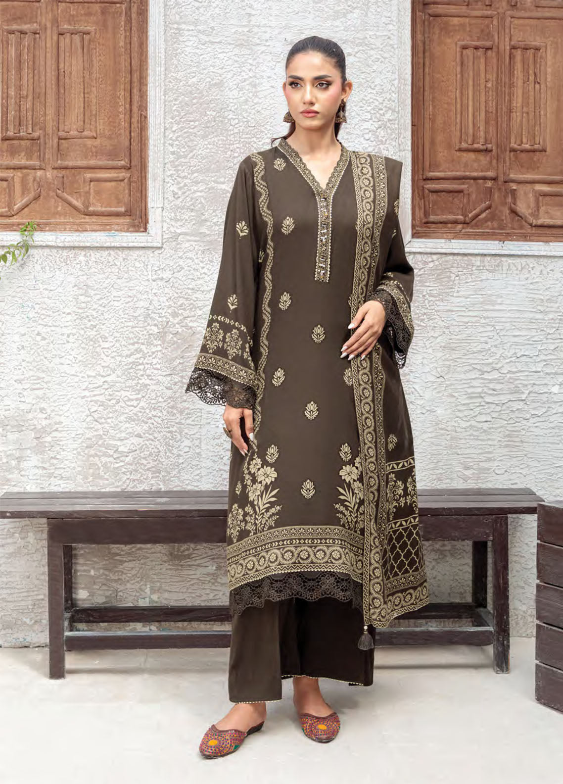 LSM Lakhany Printed Pashmina 3 Piece Unstitched Suit LSM25PP D-LG-SG-0039-B