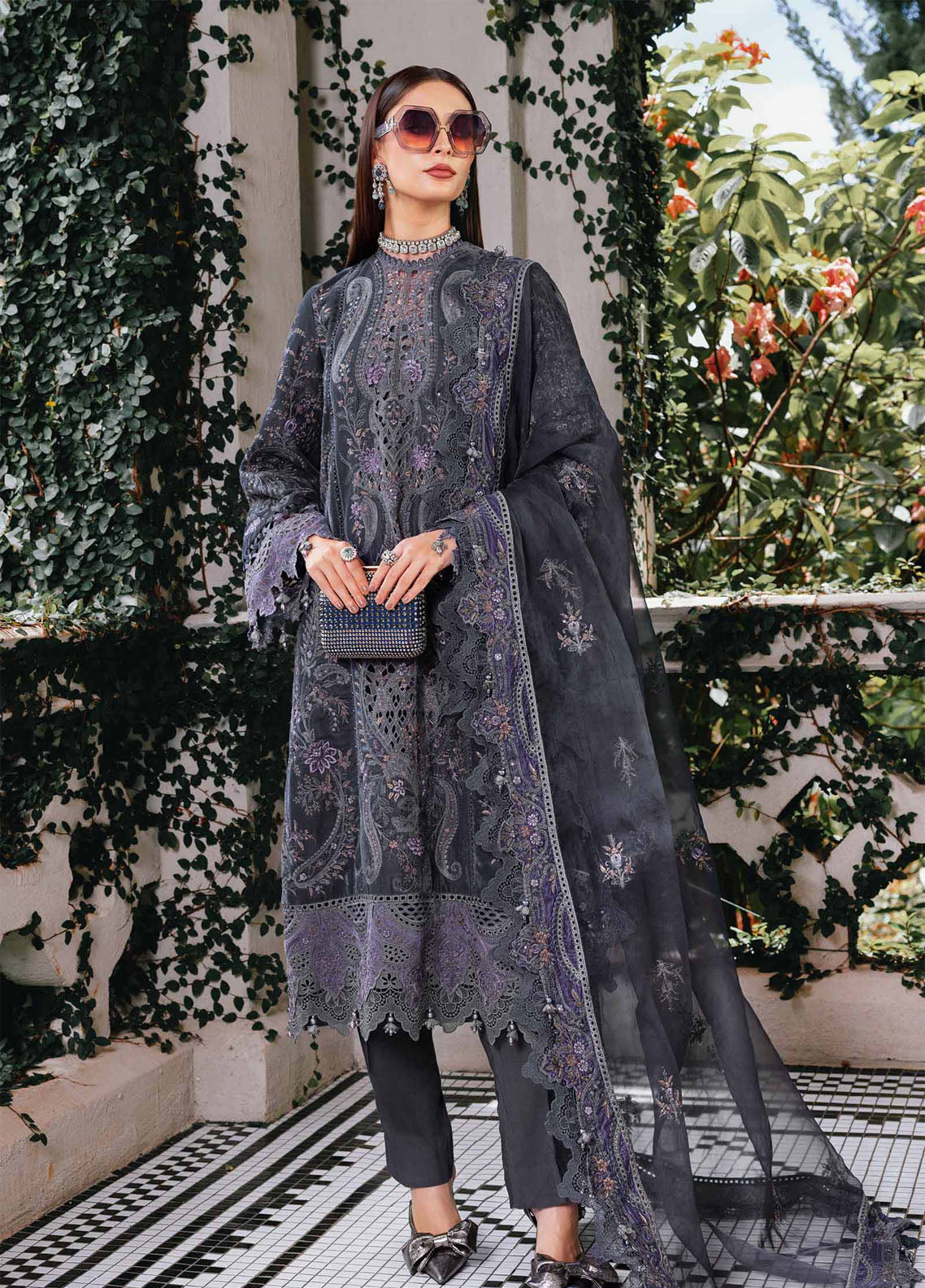 Luxe By Maria B Embroidered Velvet 3 Piece Unstitched Suit MB25LW WL-1305